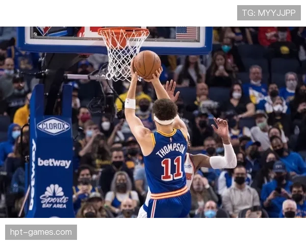 克莱·汤普森三分效率提升 拉开球队外围进攻空间